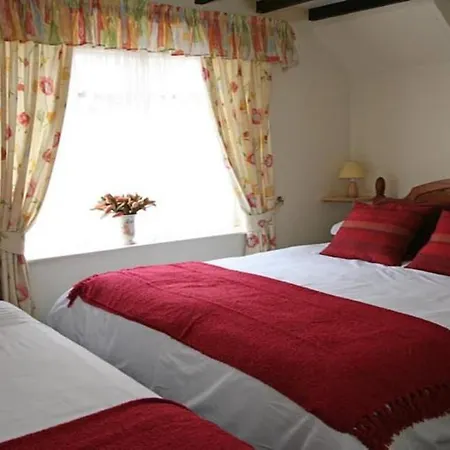 Holiday home Awd Tuts 17th Century By The Harbour Whitby