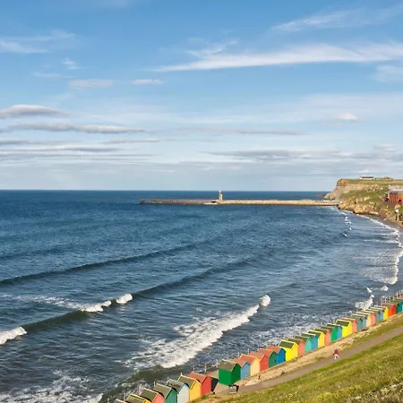 Awd Tuts 17th Century By The Harbour Whitby