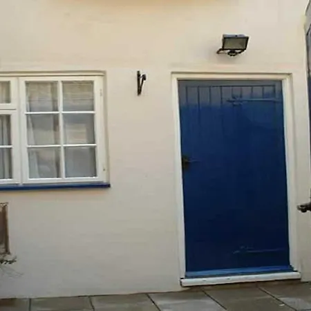 Awd Tuts 17th Century By The Harbour 度假居 *