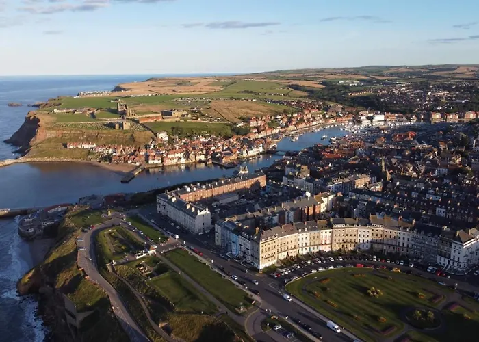 بيت للعطل Awd Tuts 17th Century By The Harbour ويتبي