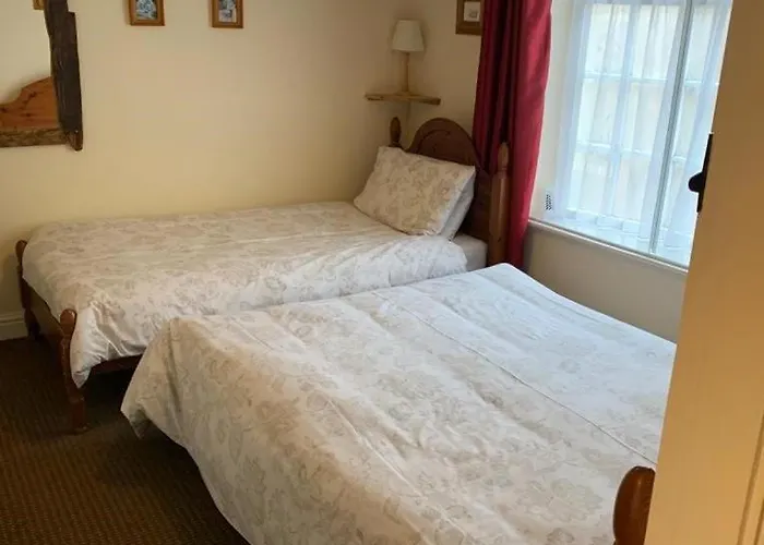 Awd Tuts 17th Century By The Harbour بيت للعطل ويتبي