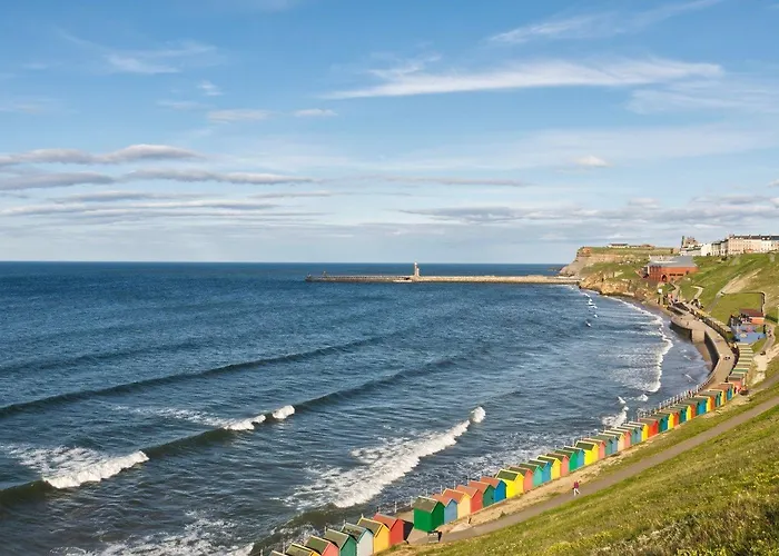 Awd Tuts 17th Century By The Harbour ويتبي