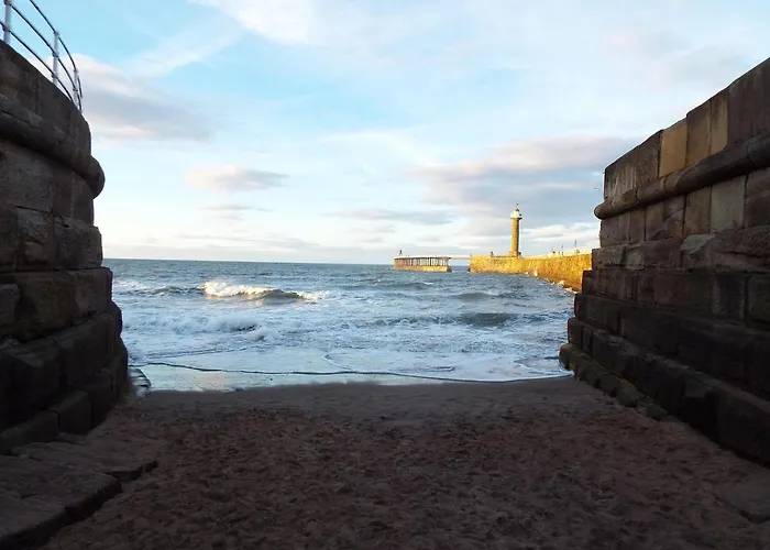 بيت للعطل Awd Tuts 17th Century By The Harbour ويتبي